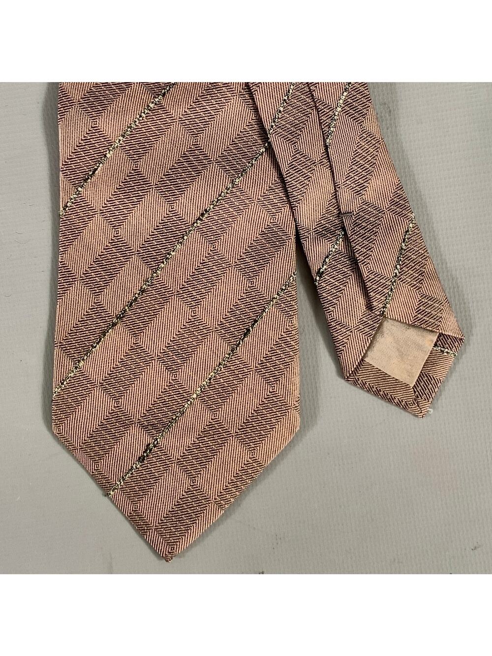 ISSEY MIYAKE Pink Geometric Silk Tie
